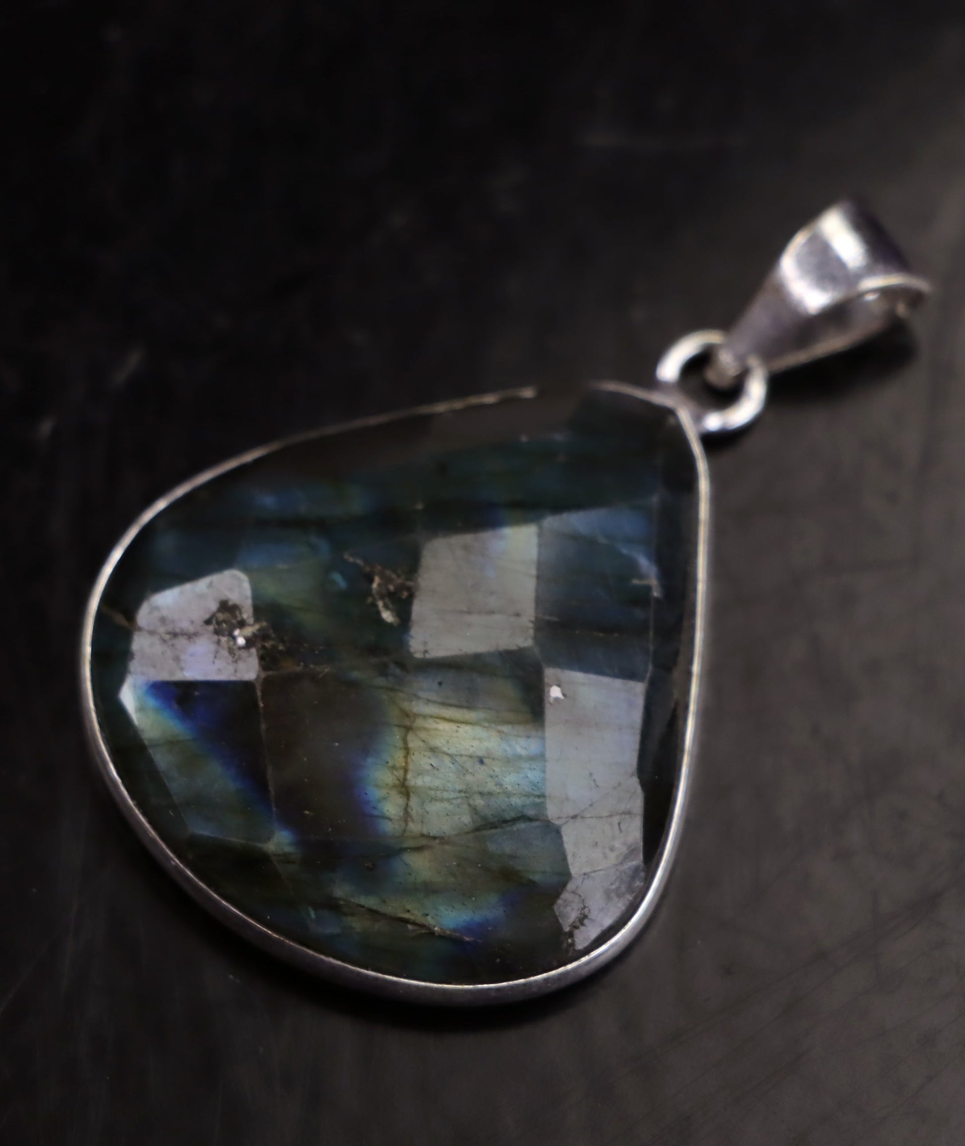 Přívěšek labradorit fazetovaný - Supreme Panthers