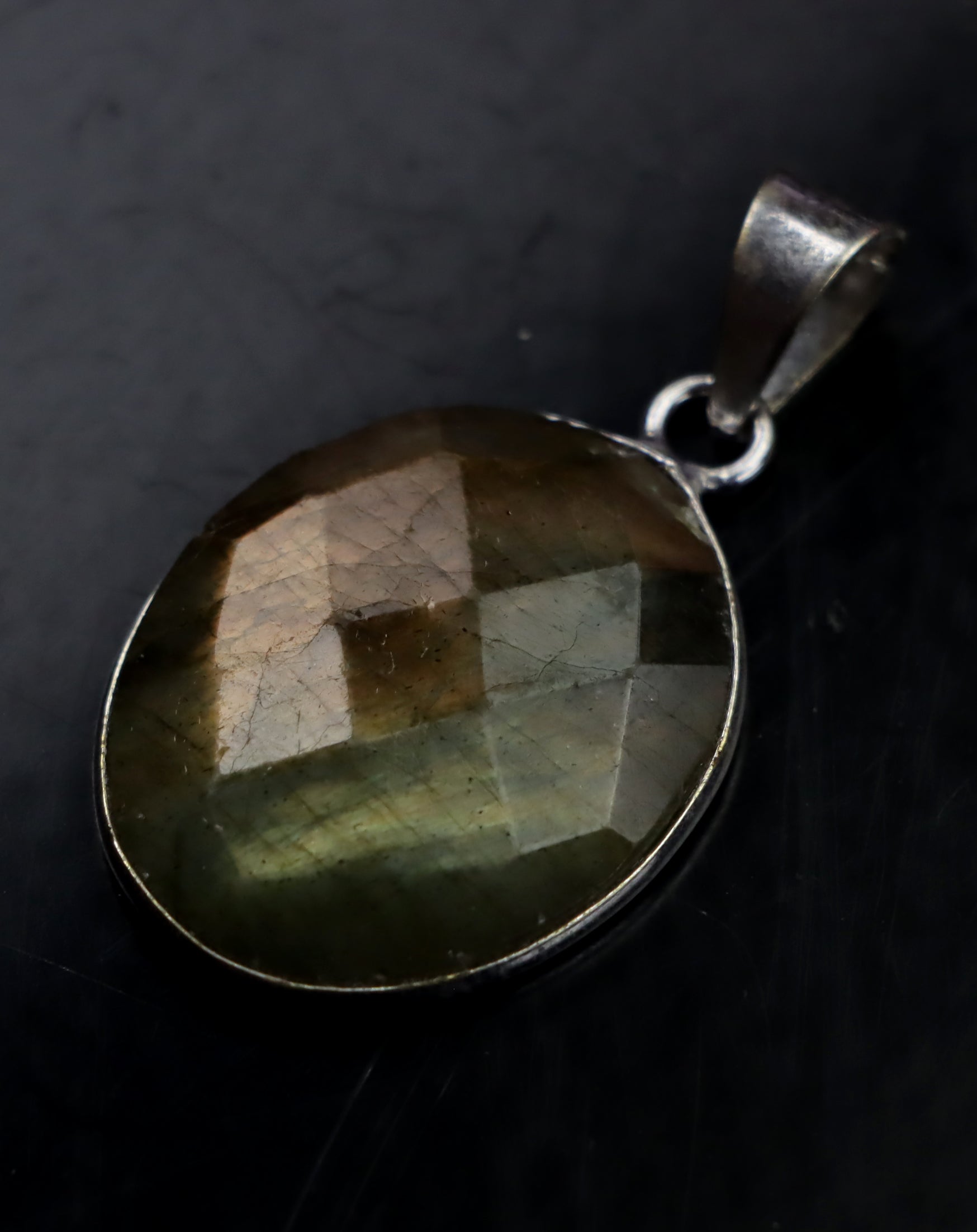 Přívěšek labradorit fazetovaný - Supreme Panthers