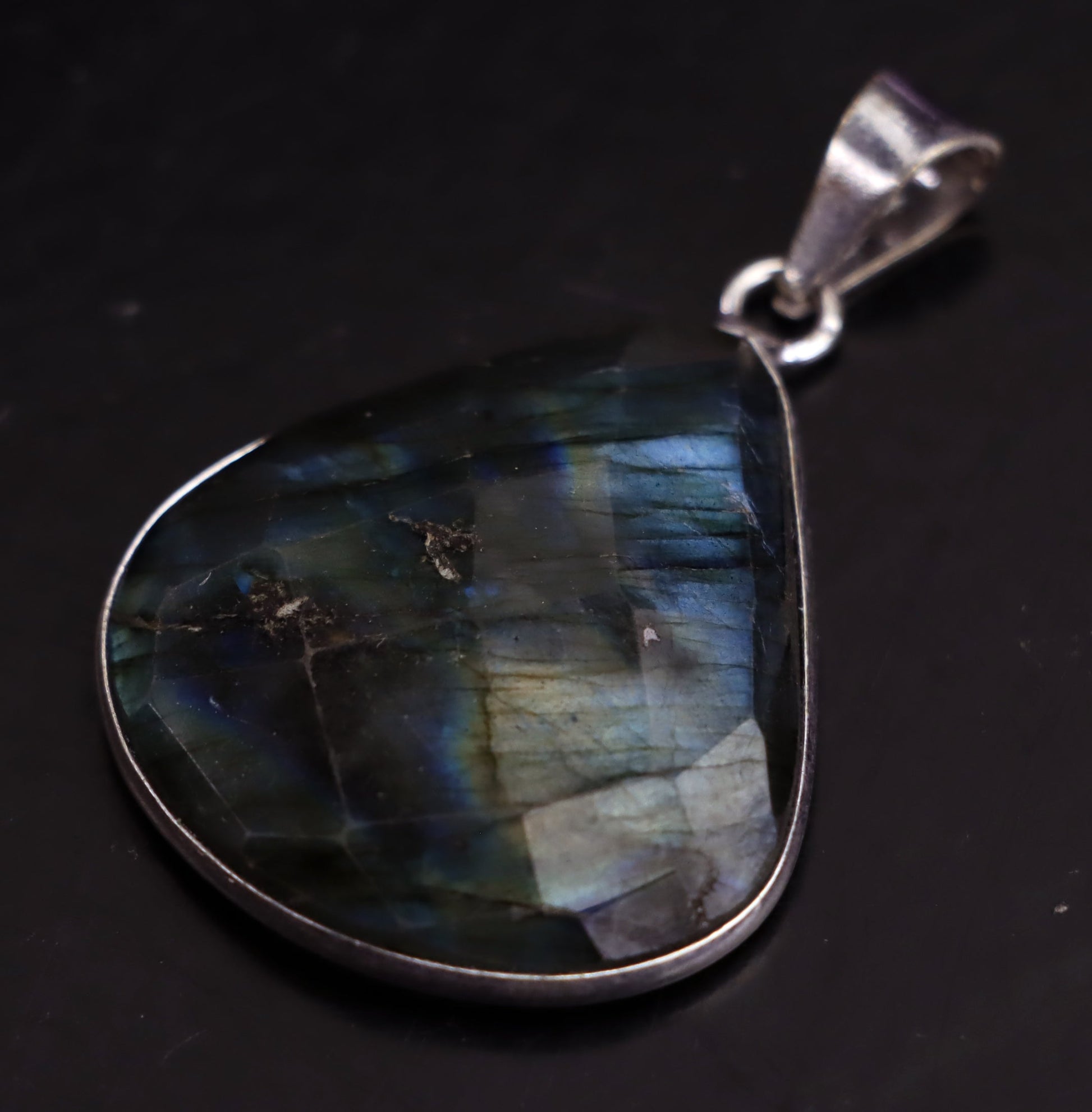 Přívěšek labradorit fazetovaný - Supreme Panthers