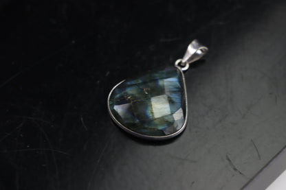 Přívěšek labradorit fazetovaný - Supreme Panthers