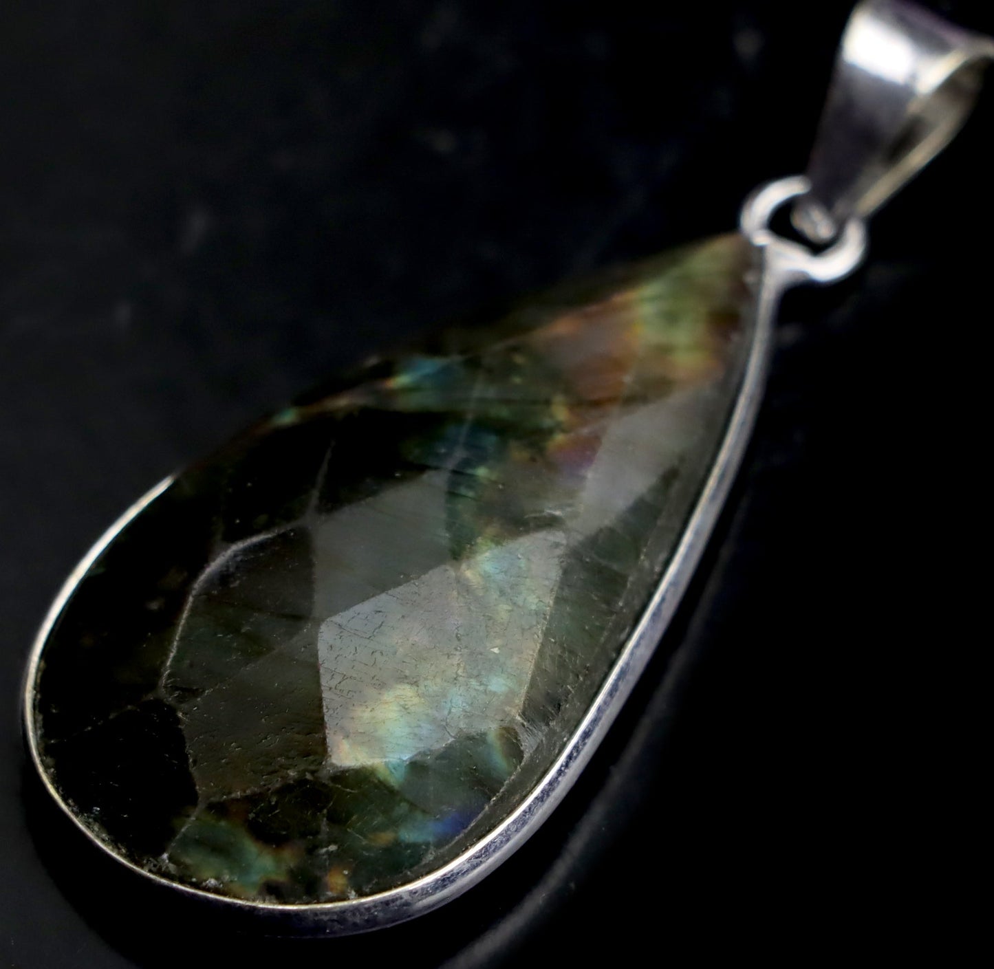 Přívěšek labradorit fazetovaný - Supreme Panthers