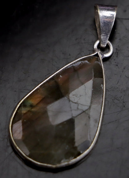 Přívěšek labradorit fazetovaný - Supreme Panthers