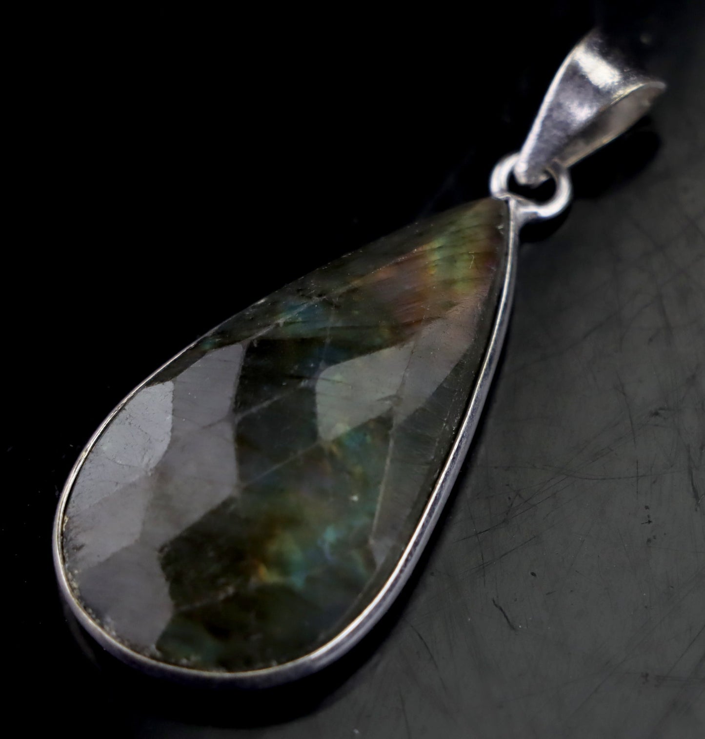 Přívěšek labradorit fazetovaný - Supreme Panthers