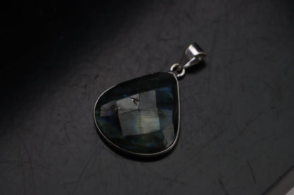 Přívěšek labradorit fazetovaný - Supreme Panthers