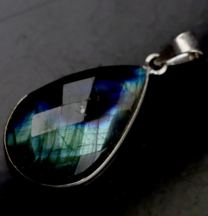 Přívěšek labradorit fazetovaný - Supreme Panthers