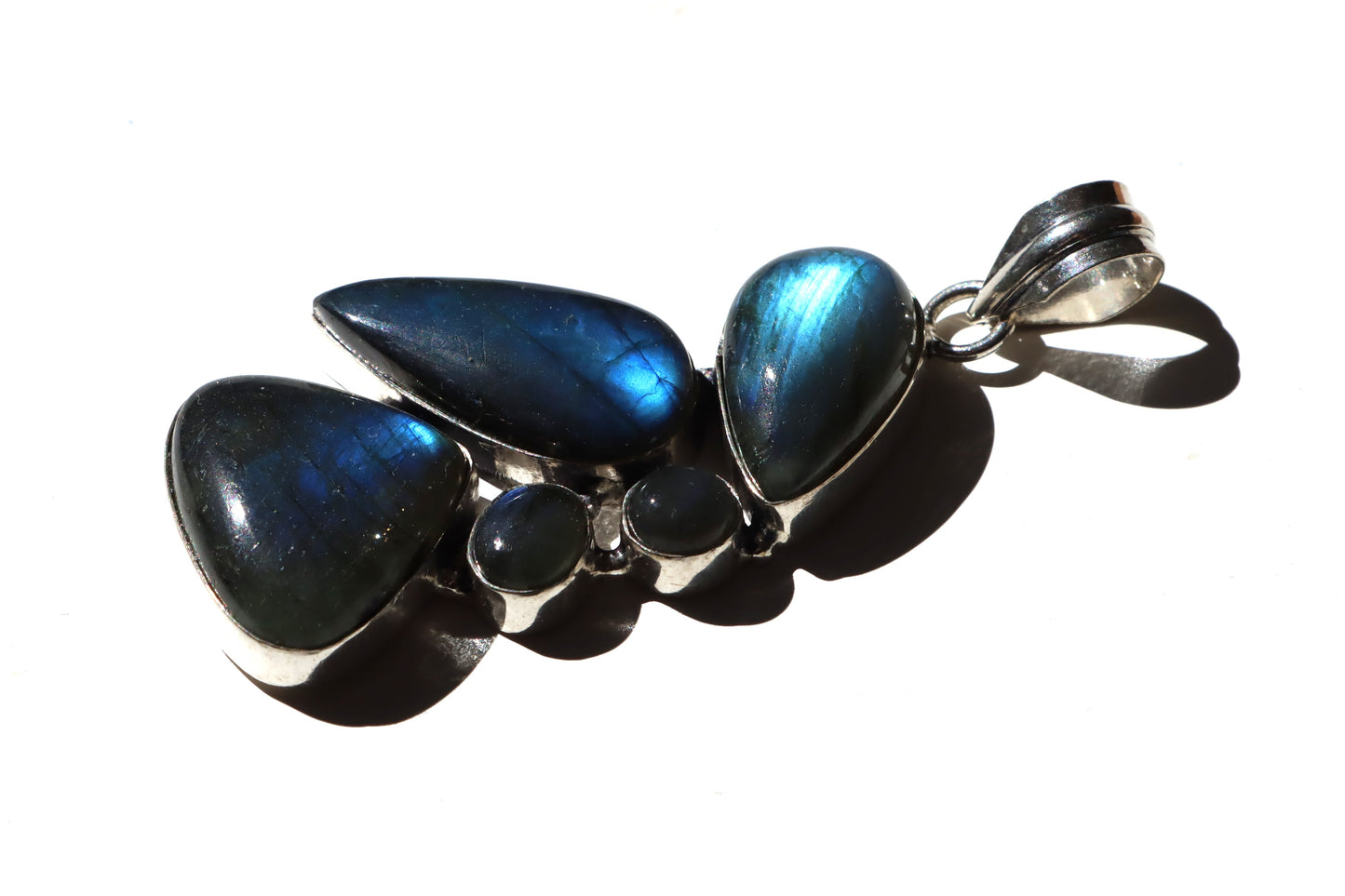 Přívěsek „Labradoritová záře“ - Supreme Panthers