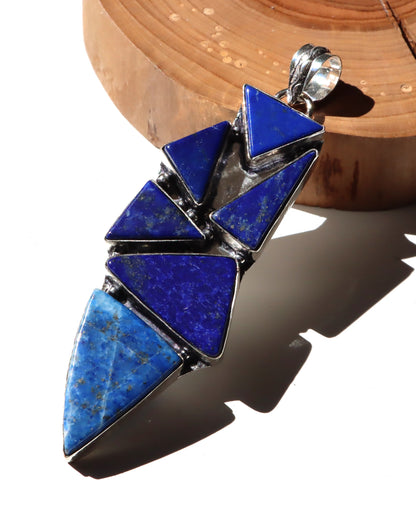 Přívěsek „Lapisová geometrie“ - Supreme Panthers