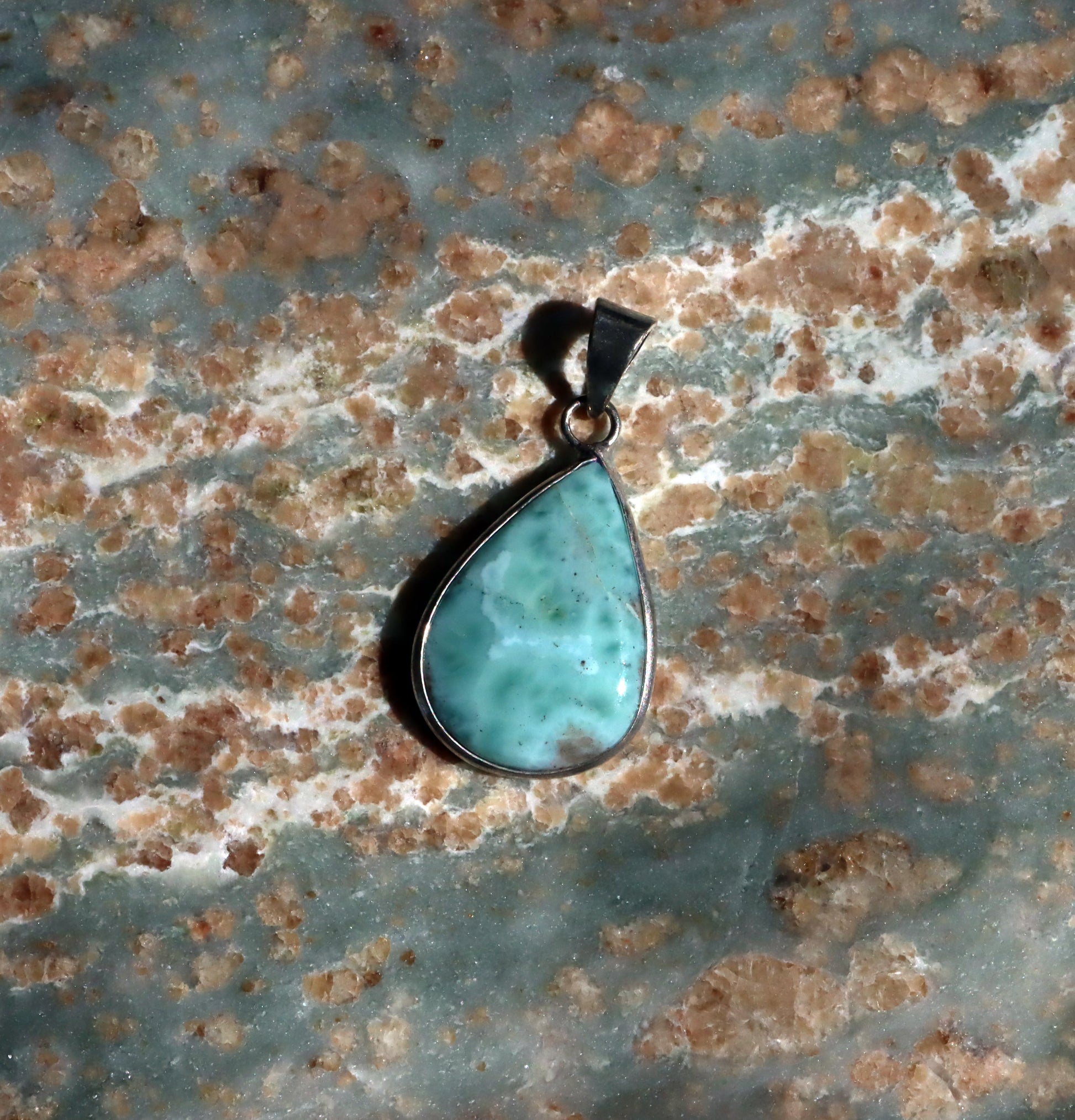 Přívěšek larimar - Supreme Panthers