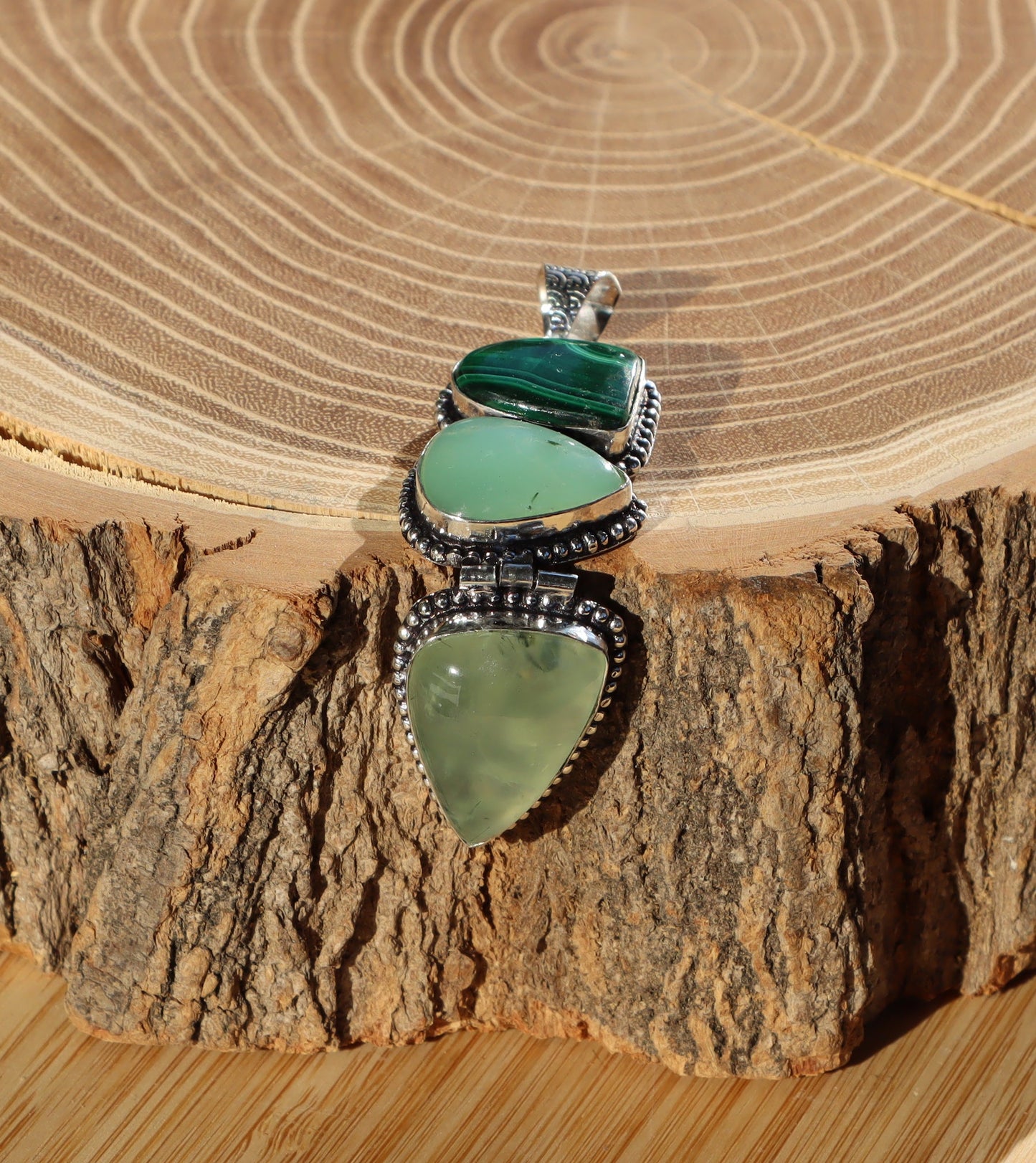 Přívěšek malachit chryzopras epidot v prehnitu - Supreme Panthers