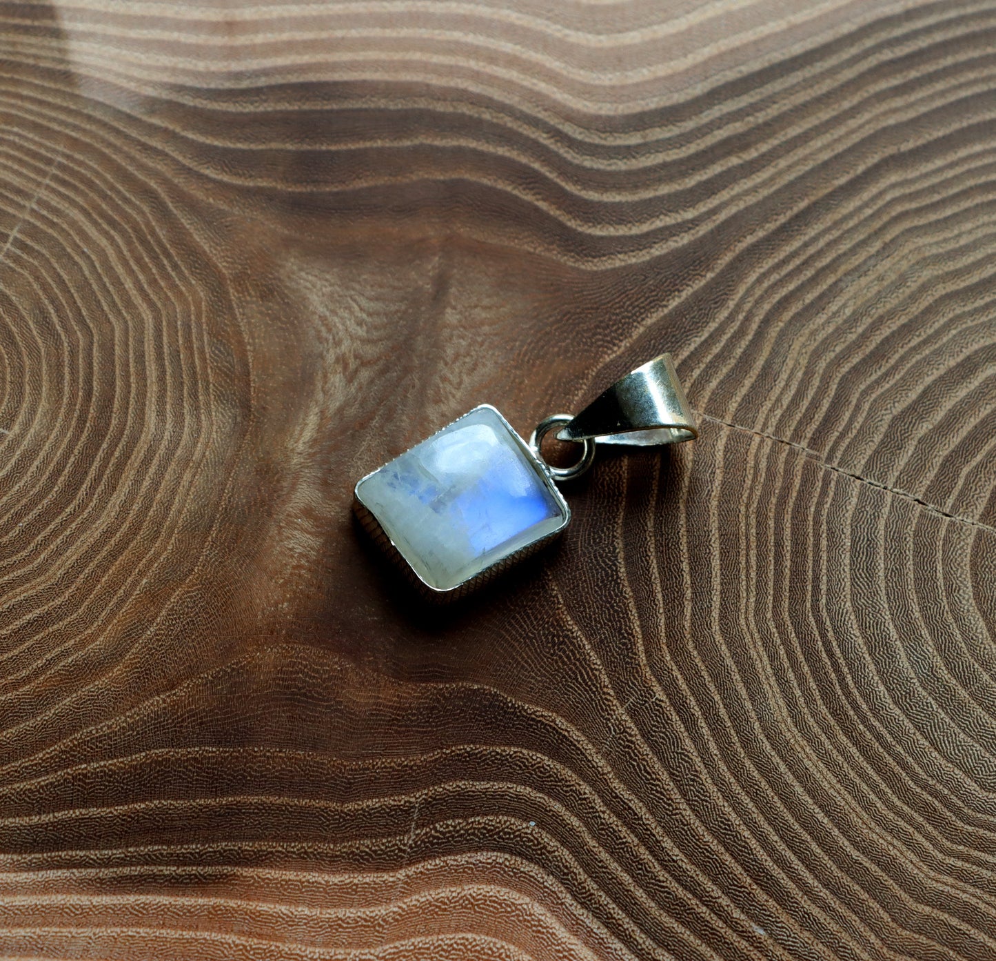 Přívěšek měsíční kámen - Supreme Panthers