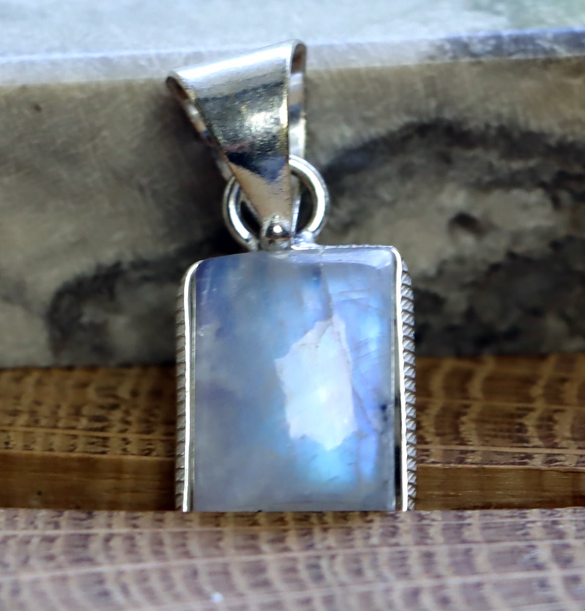 Přívěšek měsíční kámen - Supreme Panthers