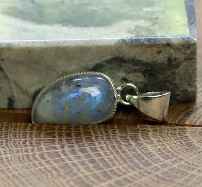 Přívěšek měsíční kámen - Supreme Panthers