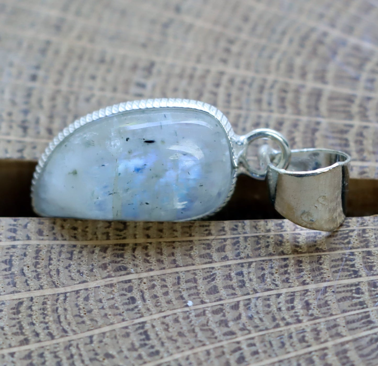 Přívěšek měsíční kámen - Supreme Panthers