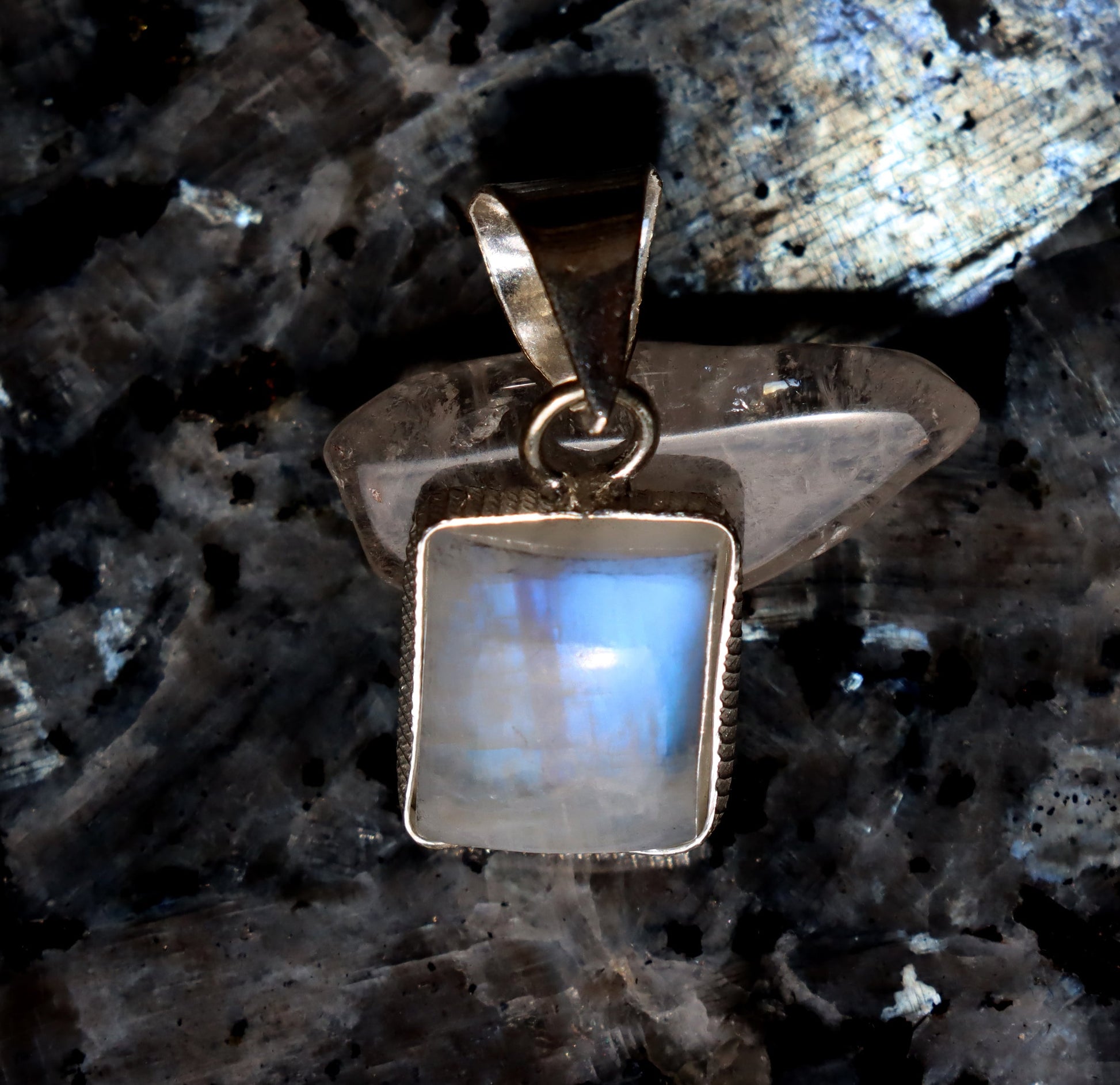 Přívěšek měsíční kámen - Supreme Panthers