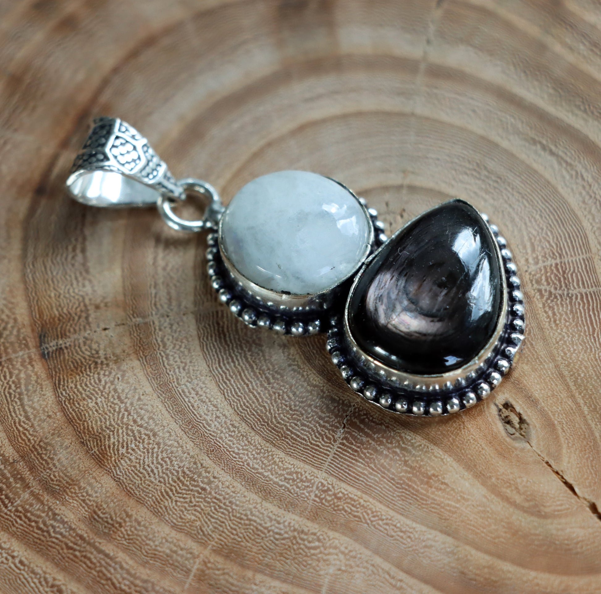 Přívěšek měsíční kámen hyperstén - Supreme Panthers