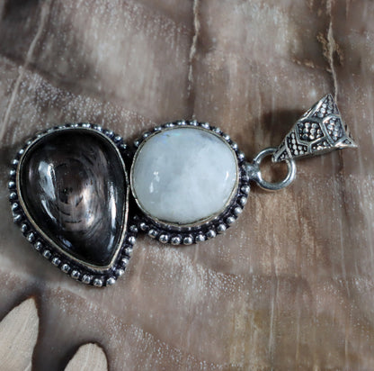 Přívěšek měsíční kámen hyperstén - Supreme Panthers