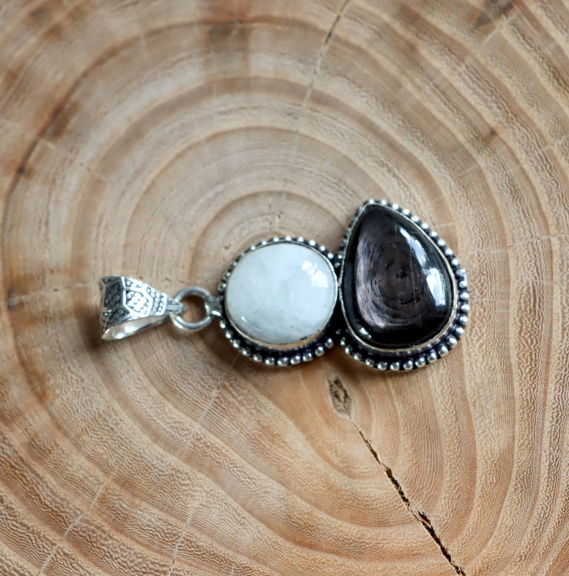 Přívěšek měsíční kámen hyperstén - Supreme Panthers