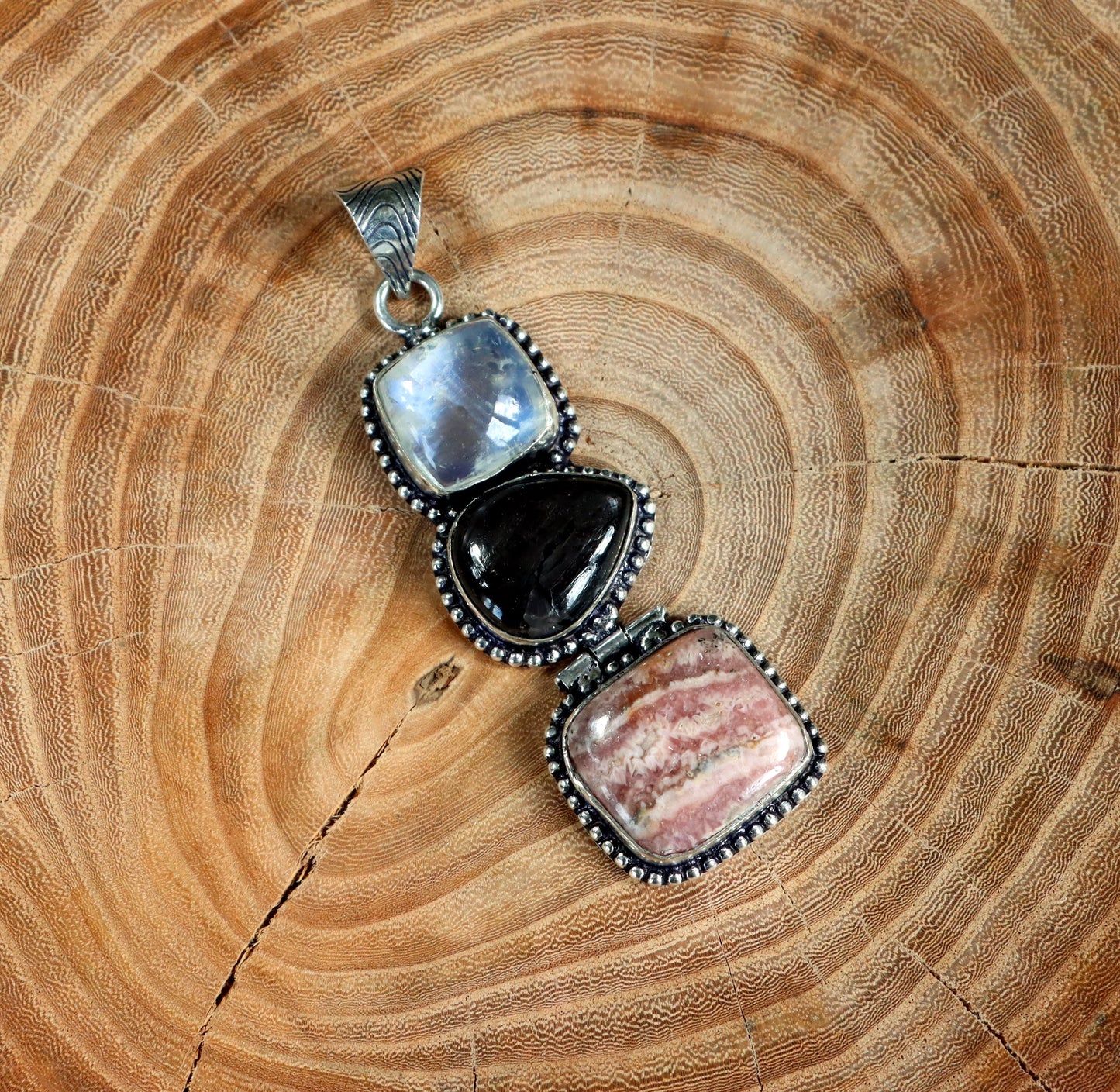 Přívěšek měsíční kámen hyperstén rodochrozit - Supreme Panthers