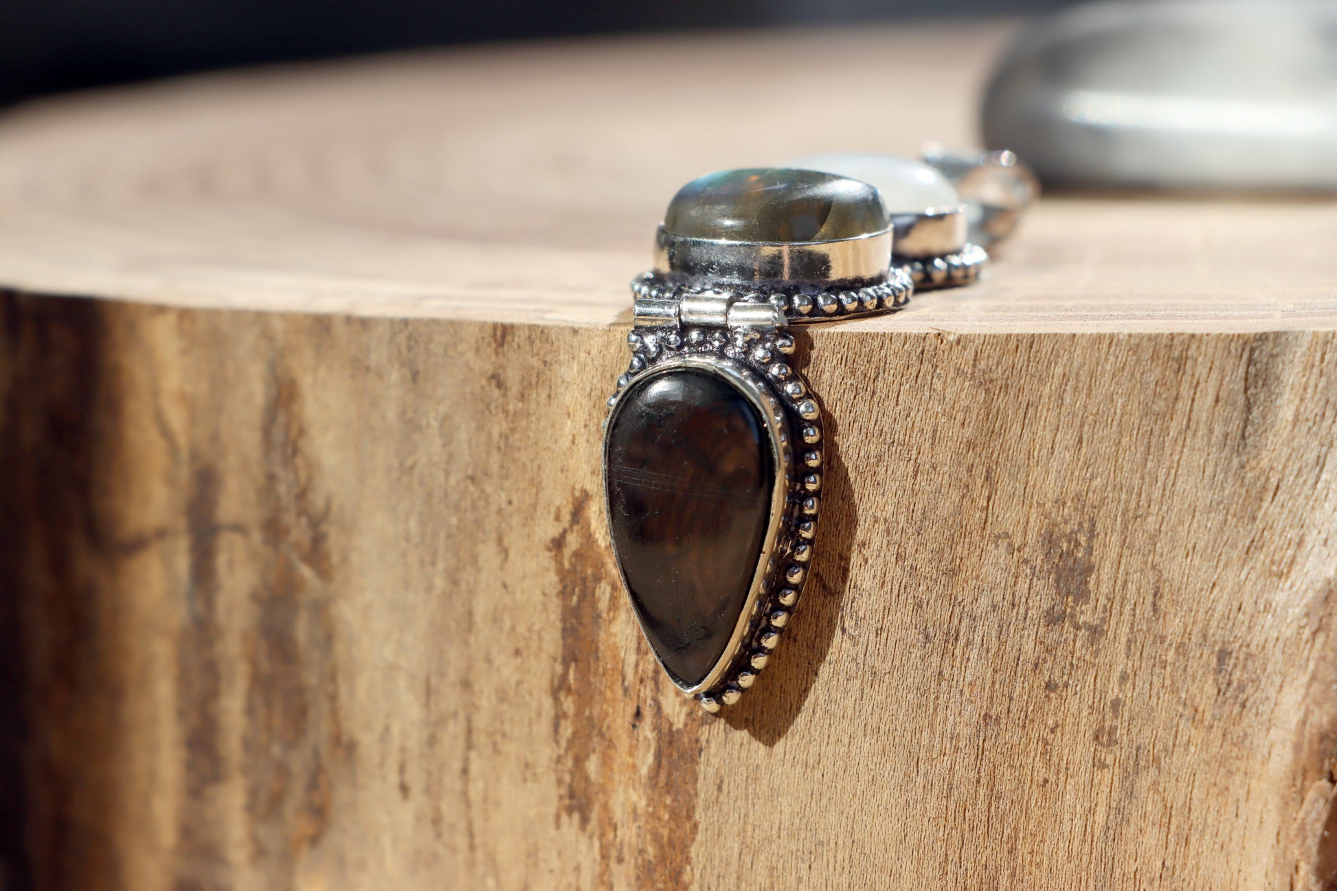 Přívěšek měsíční kámen labradorit hyperstén - Supreme Panthers