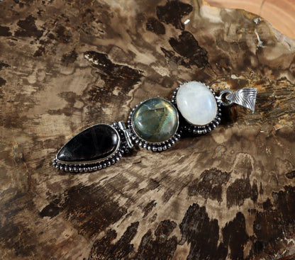 Přívěšek měsíční kámen labradorit hyperstén - Supreme Panthers