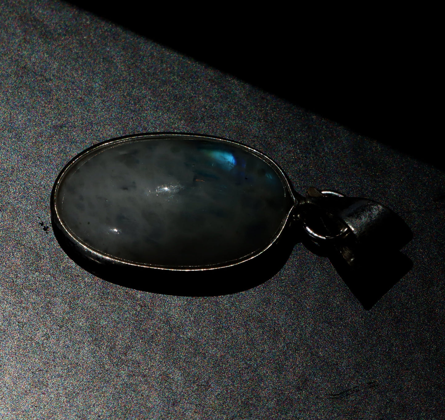 Přívěšek měsíční kámen malý - Supreme Panthers