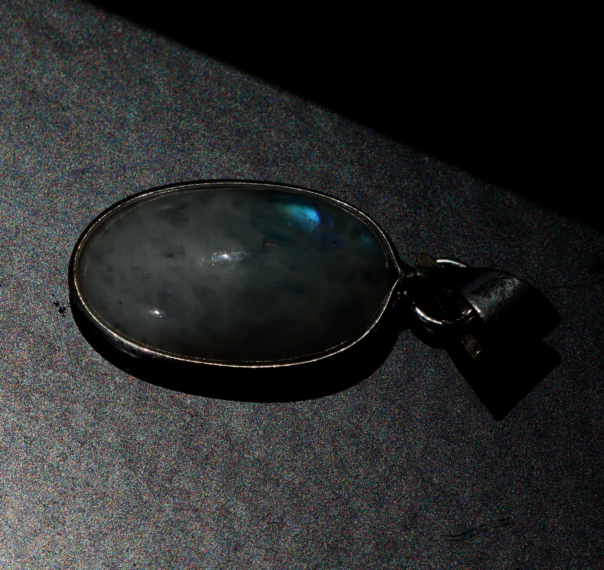 Přívěšek měsíční kámen malý - Supreme Panthers