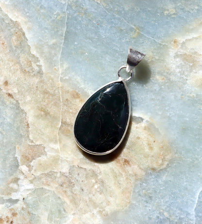 Přívěšek nefrit - Supreme Panthers