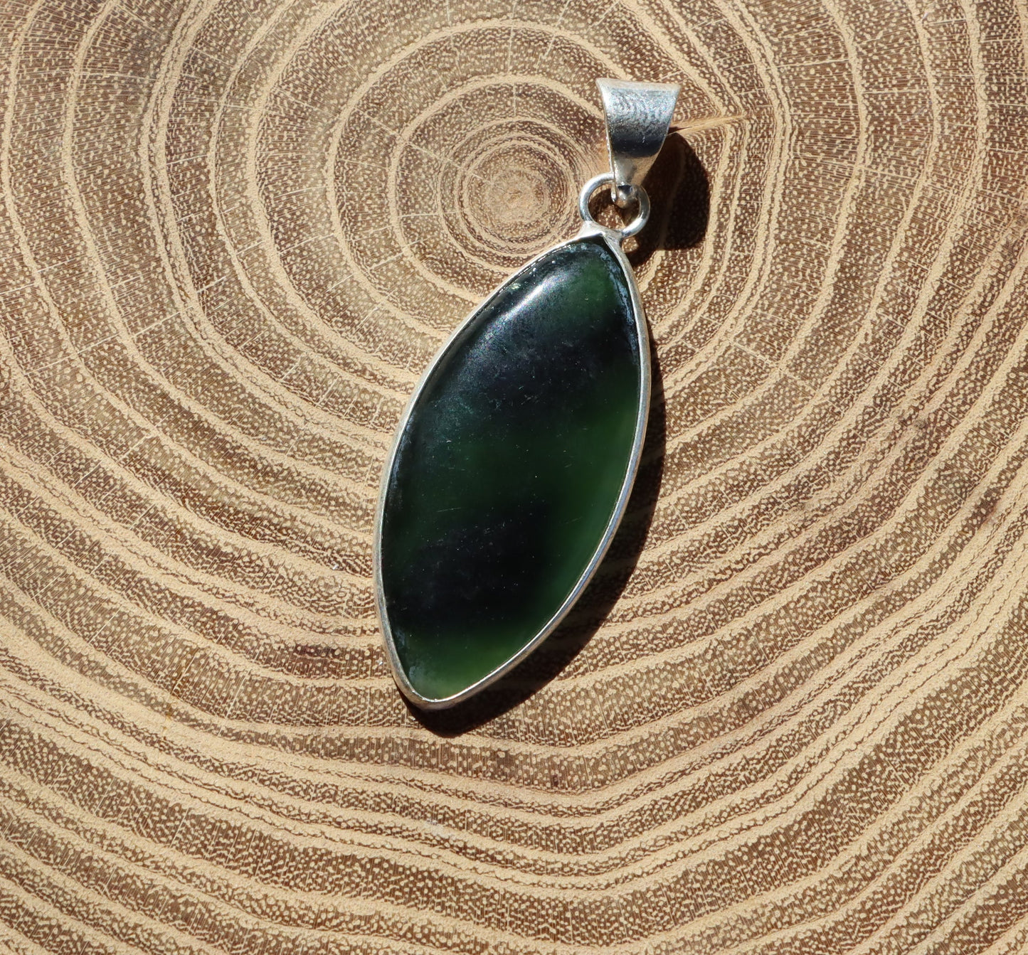 Přívěšek nefrit - Supreme Panthers