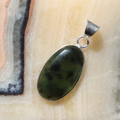 Přívěšek nefrit - Supreme Panthers