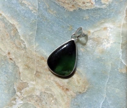 Přívěšek nefrit - Supreme Panthers