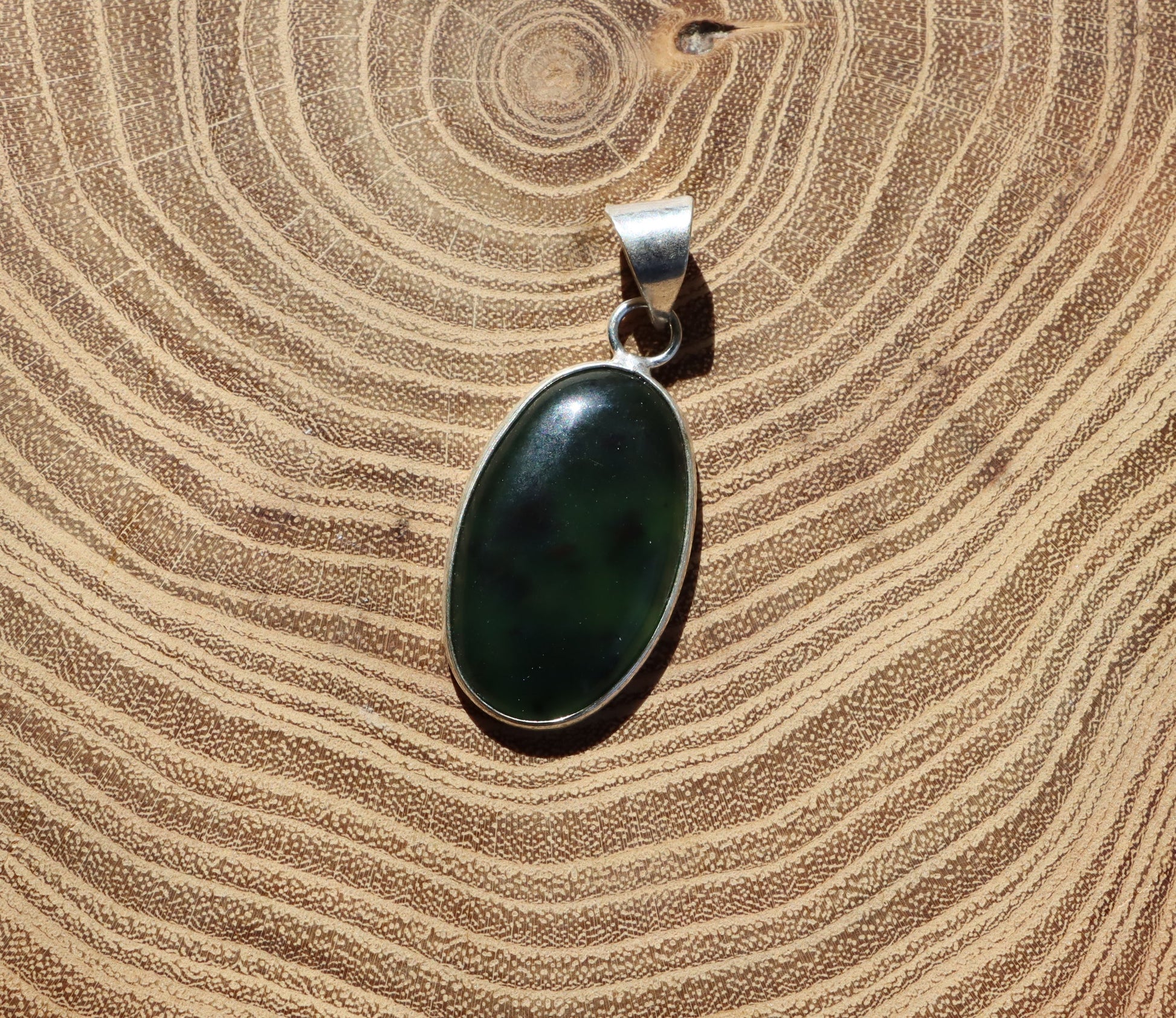 Přívěšek nefrit - Supreme Panthers