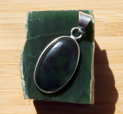 Přívěšek nefrit - Supreme Panthers