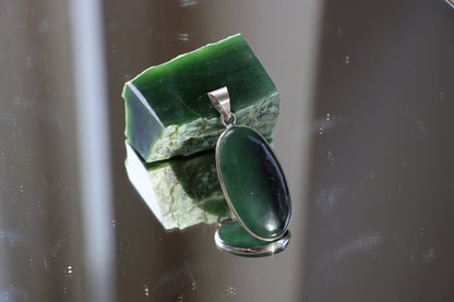 Přívěšek nefrit - Supreme Panthers