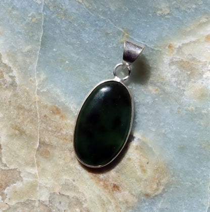 Přívěšek nefrit - Supreme Panthers