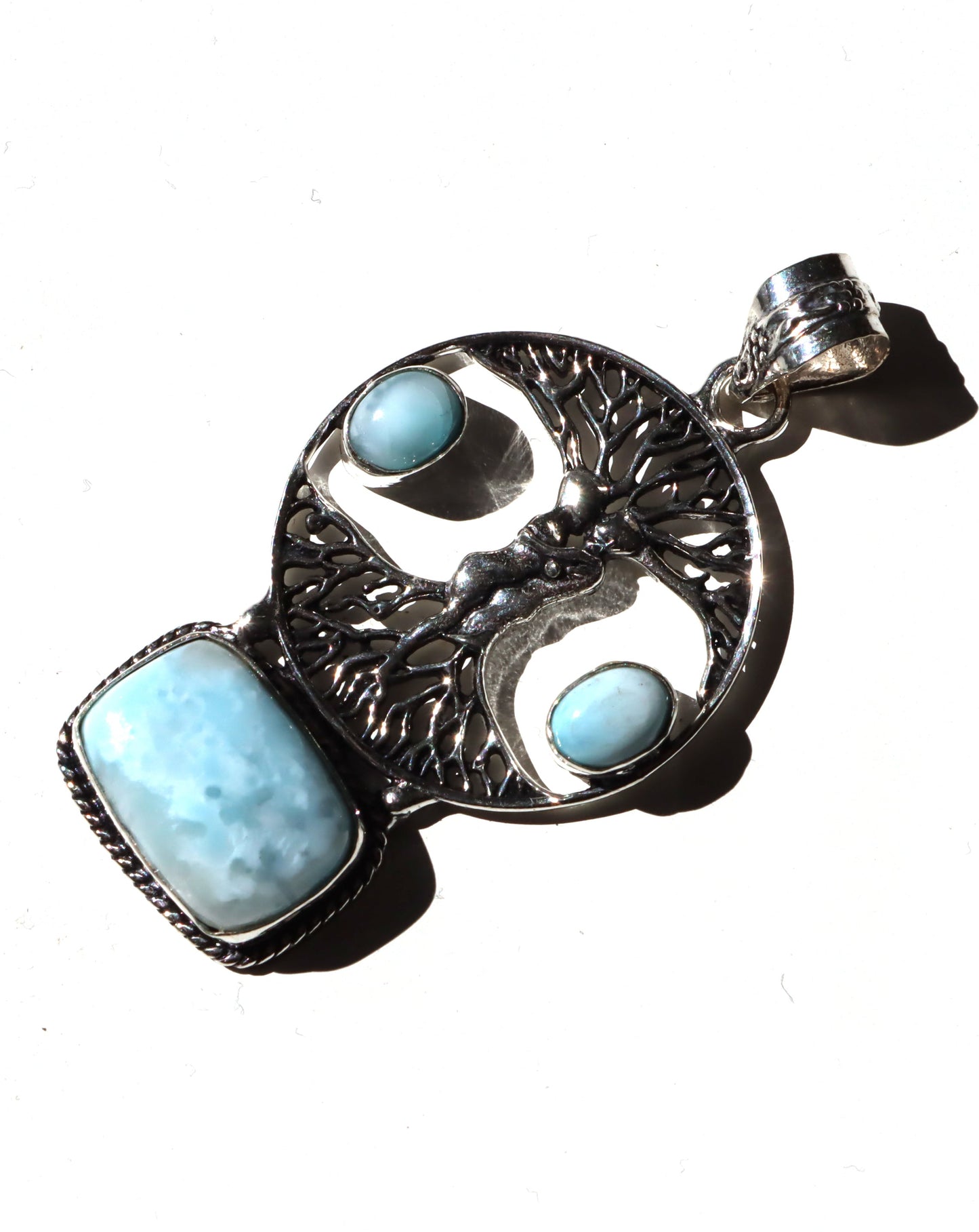 Přívěsek „Objímání ve stromu života – larimar“, č.1 - Supreme Panthers