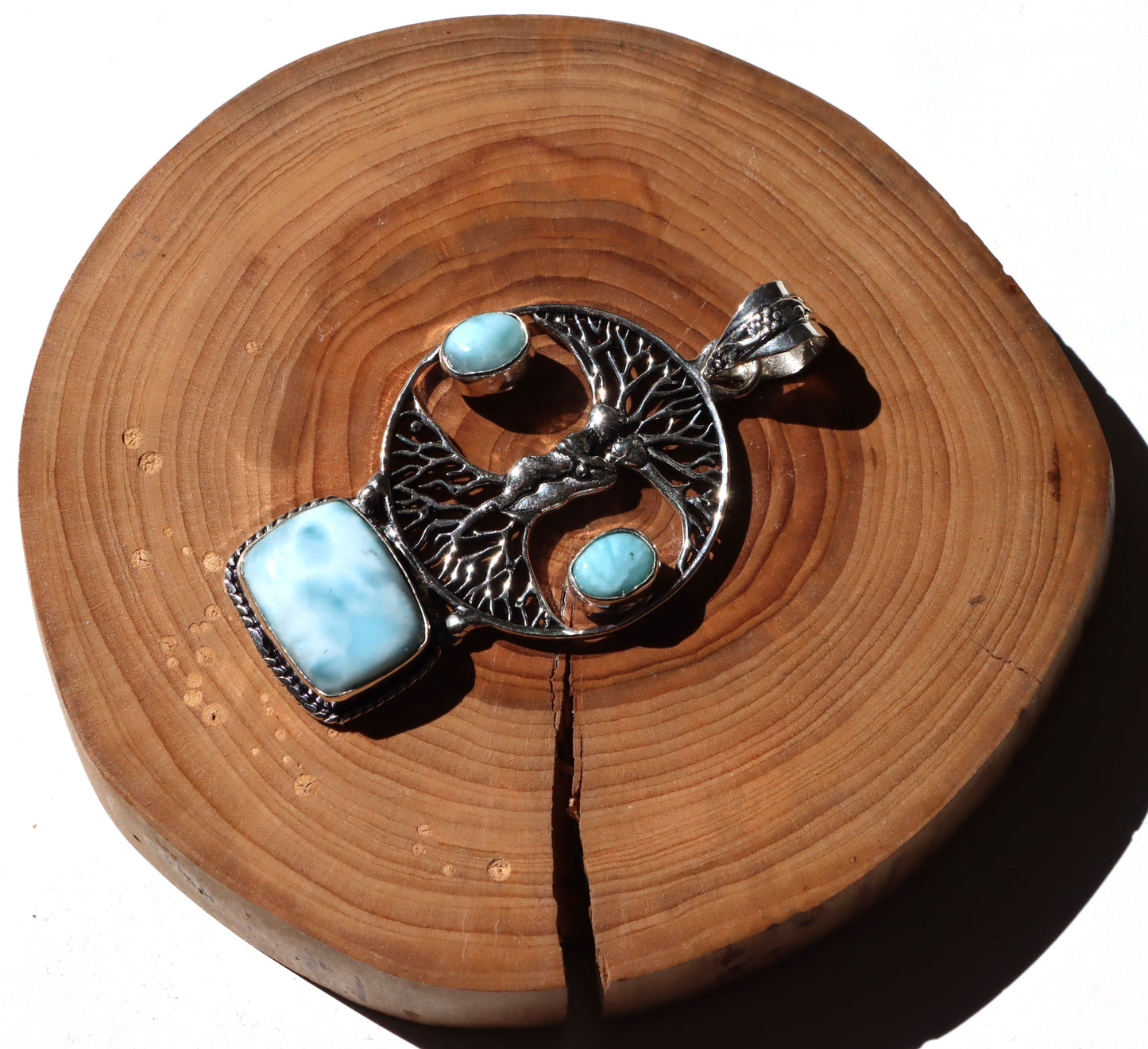 Přívěsek „Objímání ve stromu života – larimar“, č.2 - Supreme Panthers