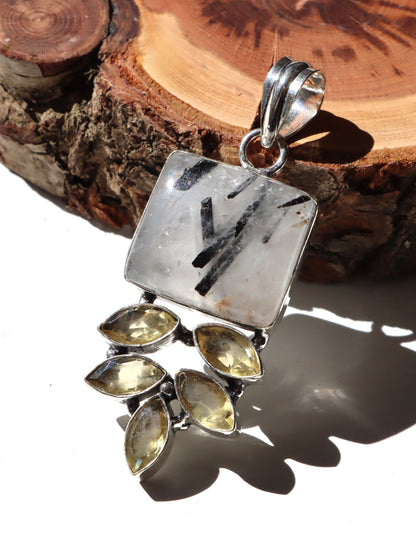 Přívěsek „Ochrana a světlo“ - Supreme Panthers