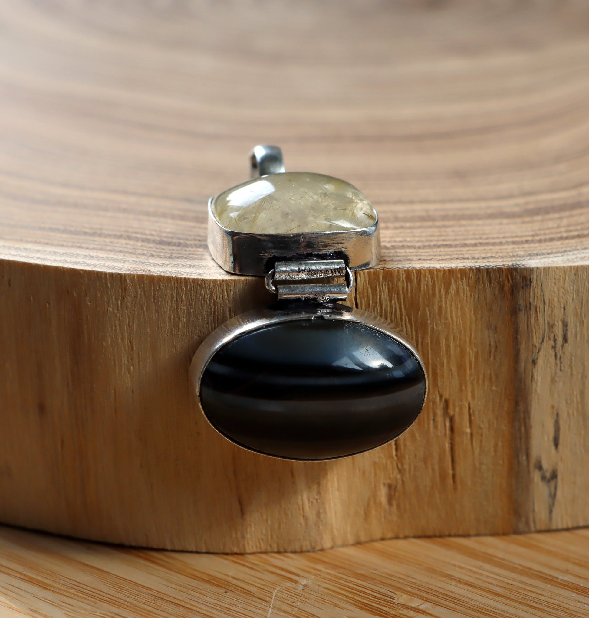 Přívěšek onyx rutil v křišťálu - Supreme Panthers