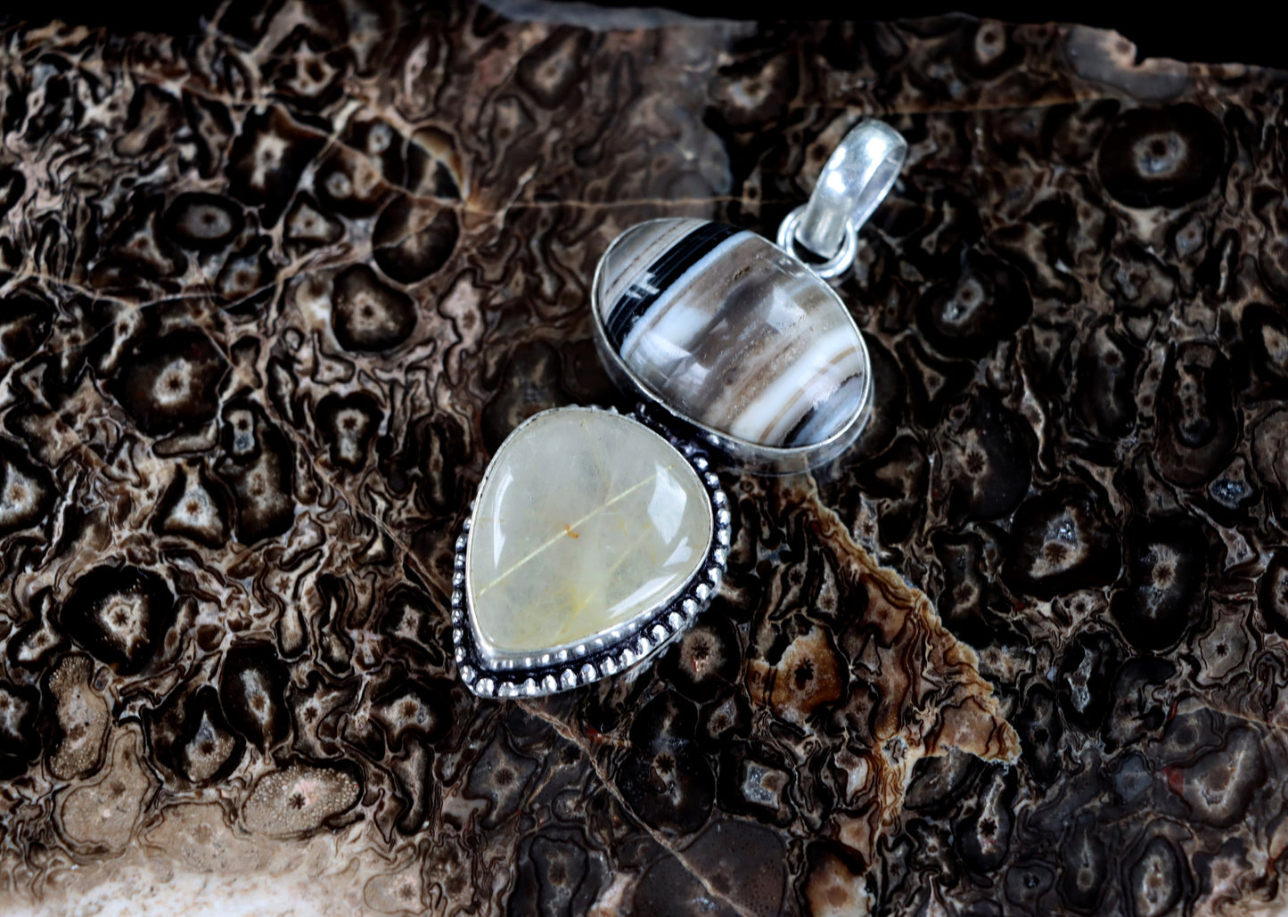 Přívěšek onyx rutil v křišťálu - Supreme Panthers