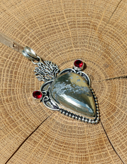 Přívěšek "Pyrit – Zrcadlo hlubin" - Supreme Panthers