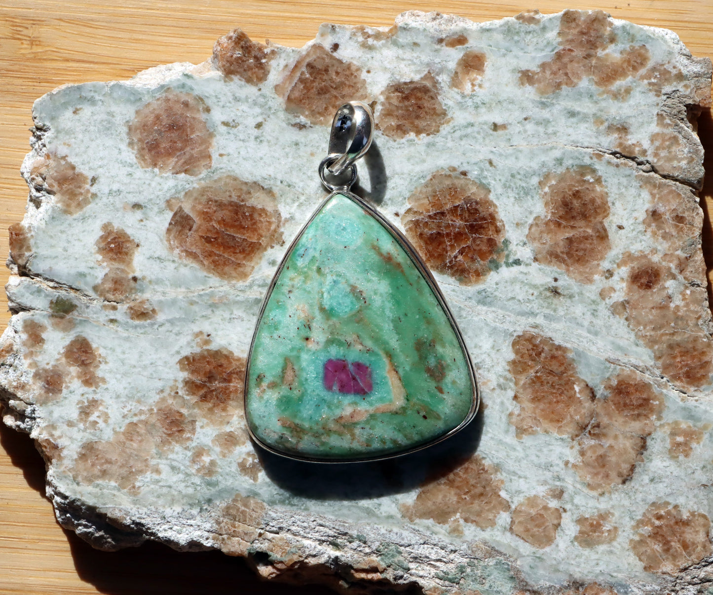 Přívěšek rubín v zoisitu - Supreme Panthers