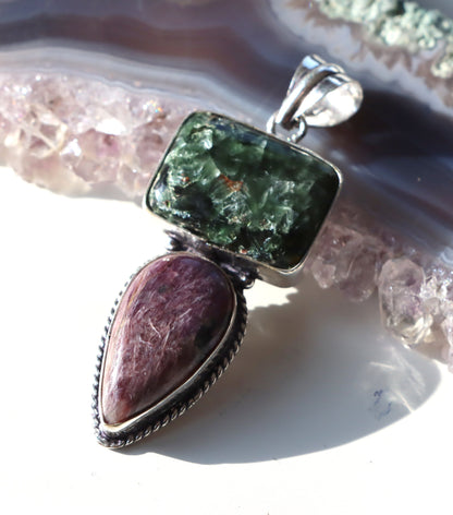 Přívěšek serafinit charoit - Supreme Panthers