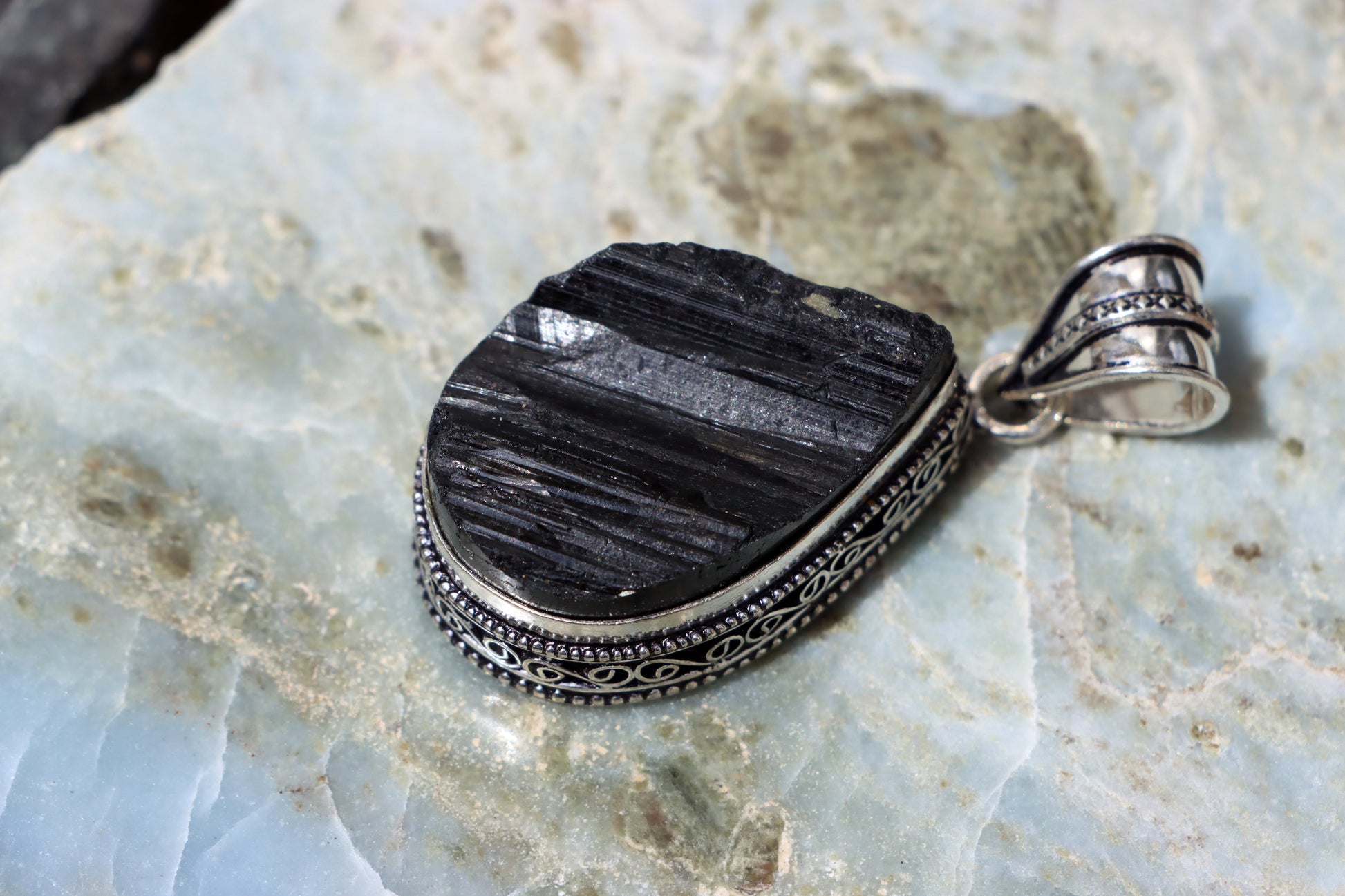 Přívěšek skoryl – Černé brnění - Supreme Panthers