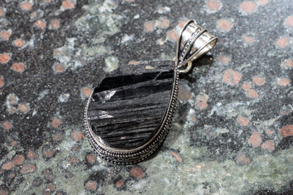 Přívěšek skoryl – Černé brnění - Supreme Panthers