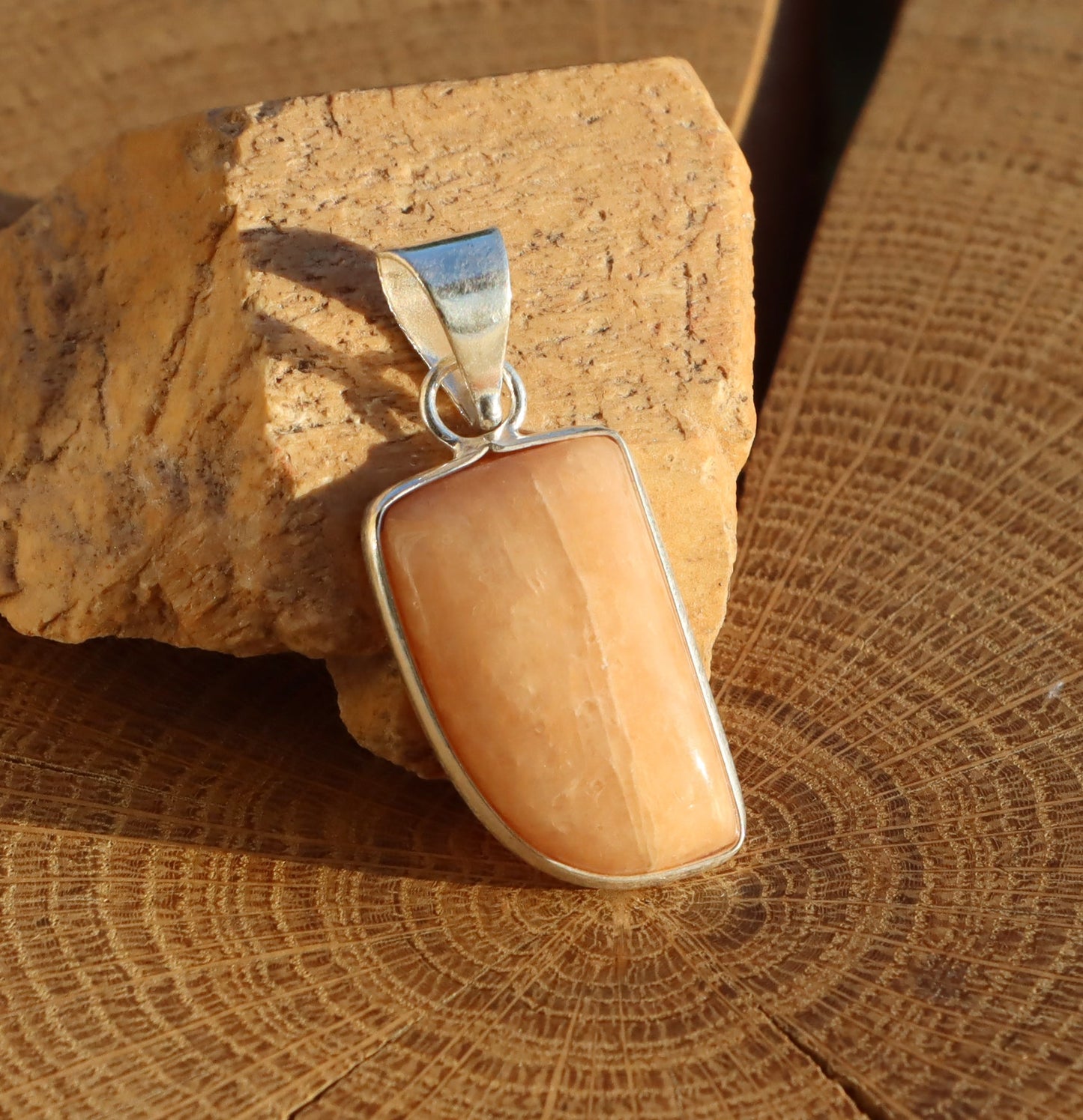 Přívěšek sluneční kámen - Supreme Panthers