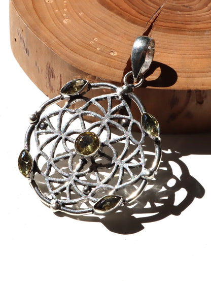 Přívěsek „Sluneční mandala – citríny“ - Supreme Panthers