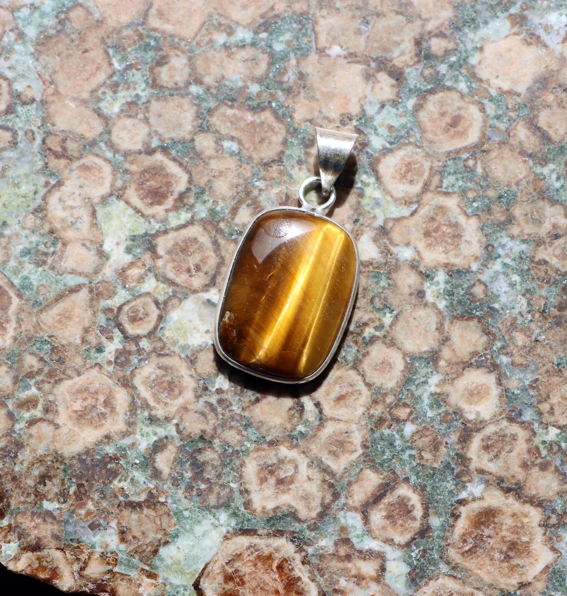 Přívěšek tygří oko - Supreme Panthers