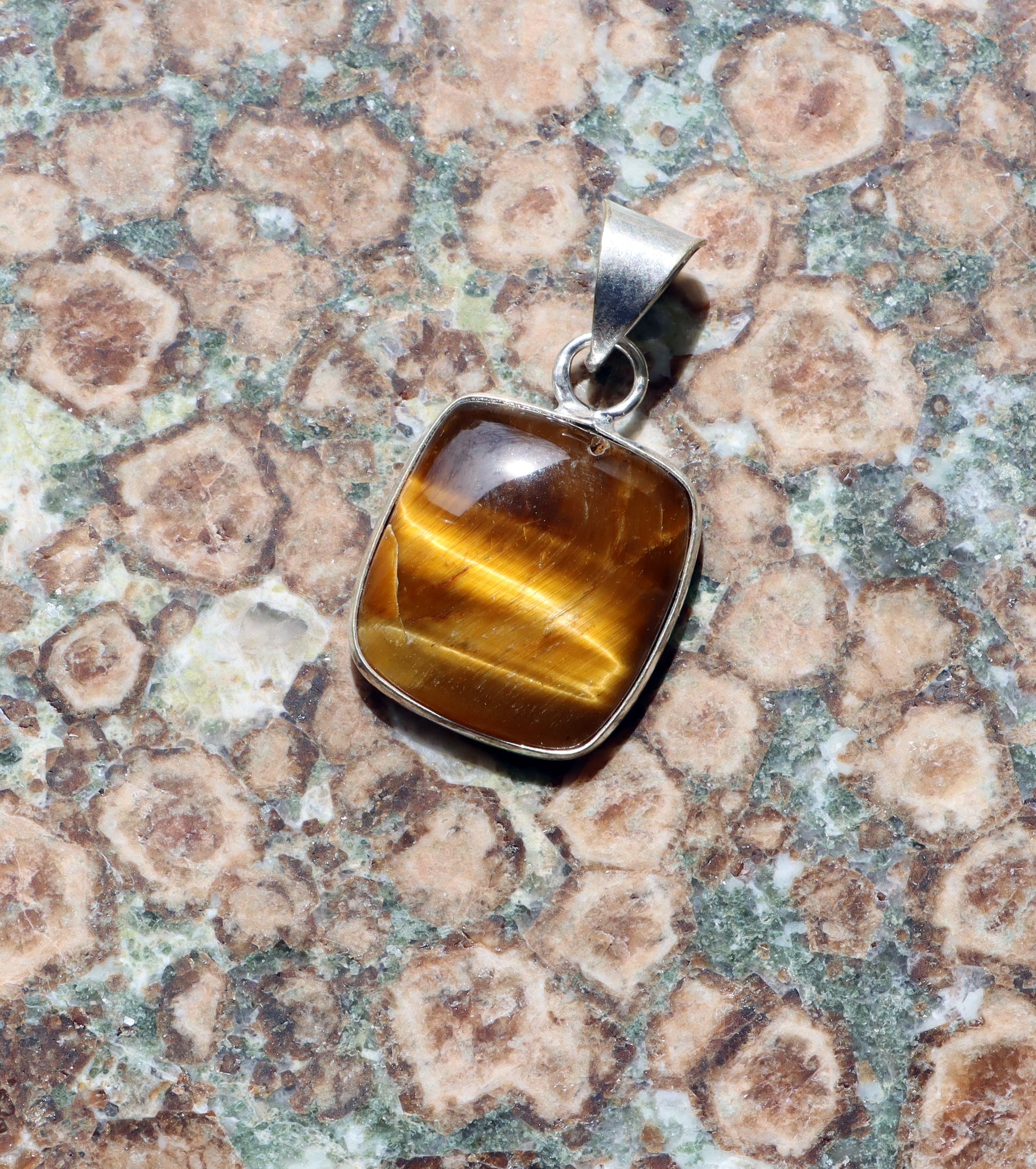 Přívěšek tygří oko - Supreme Panthers