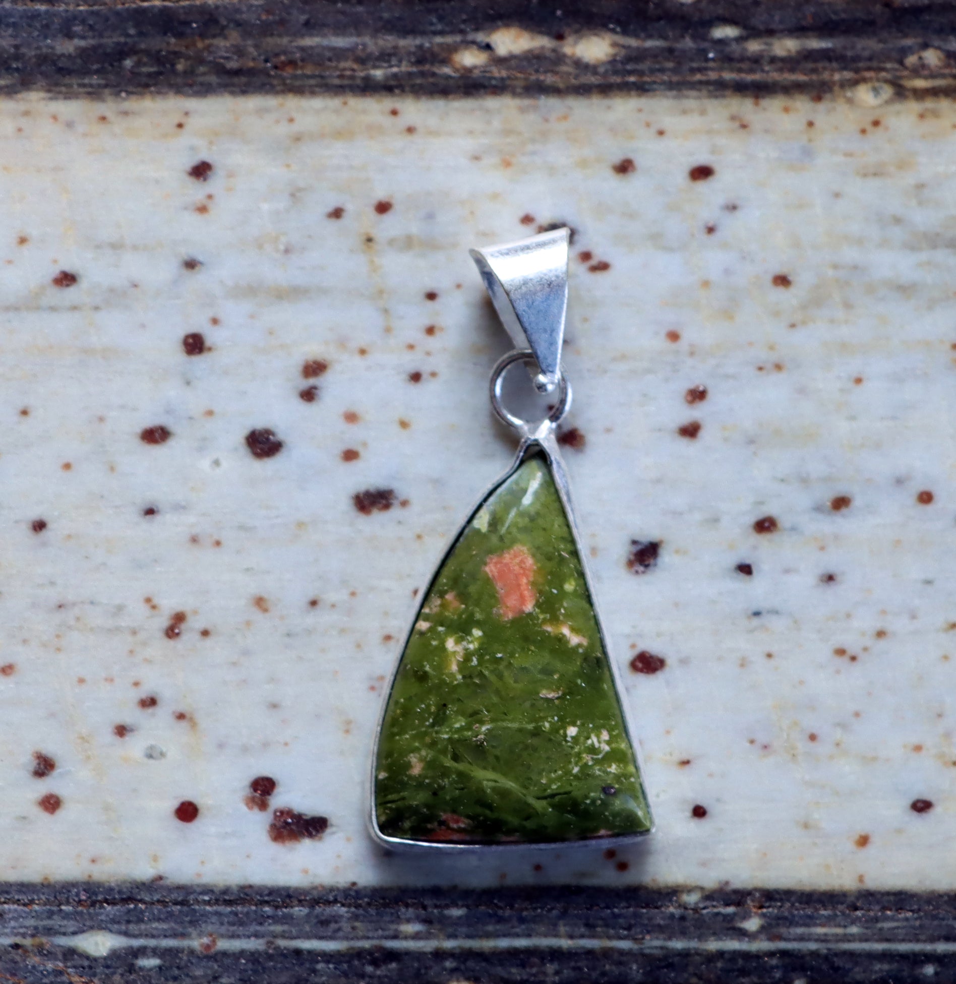 Přívěšek unakit - Supreme Panthers