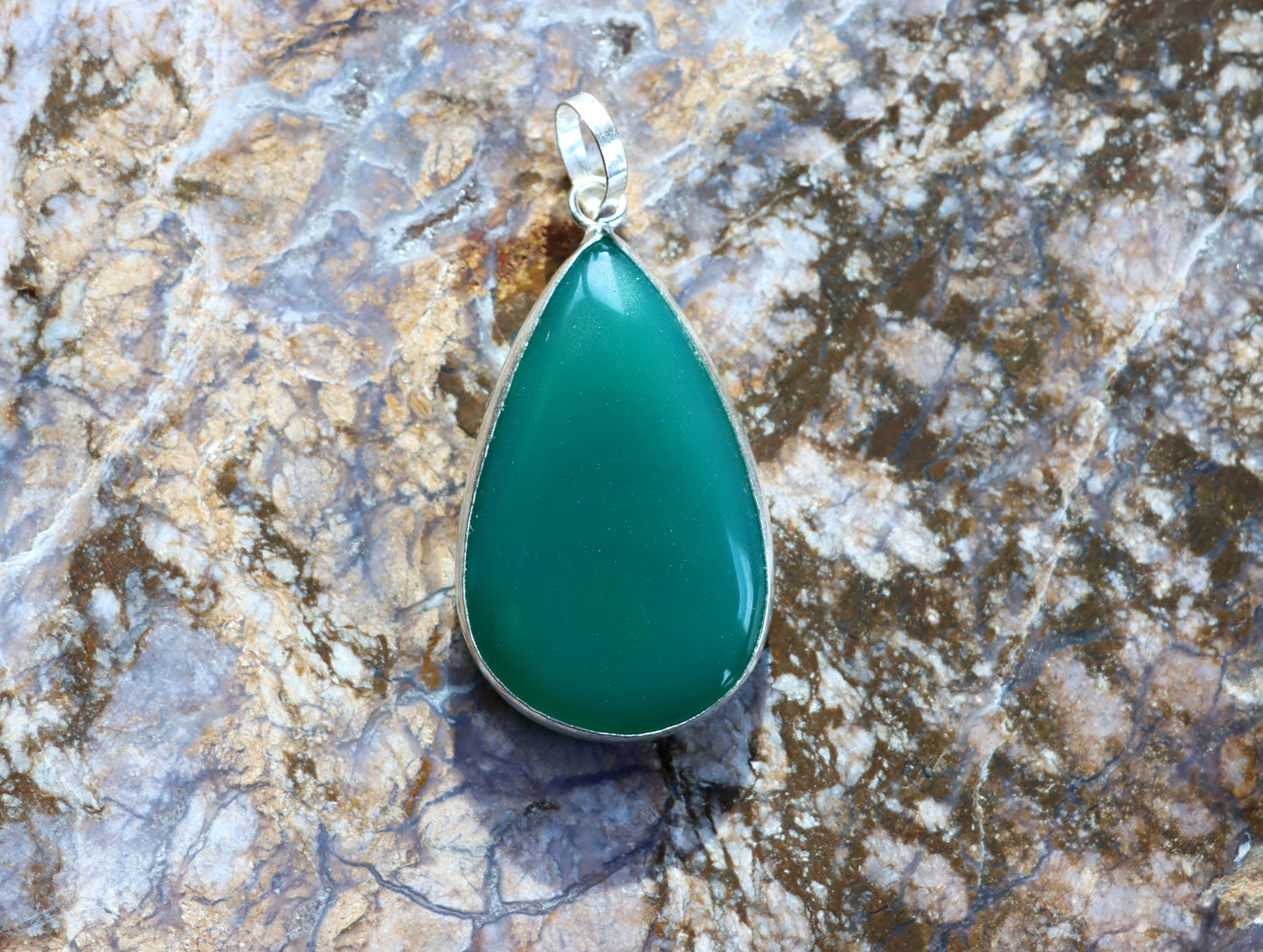 Přívěšek zelený onyx - Supreme Panthers